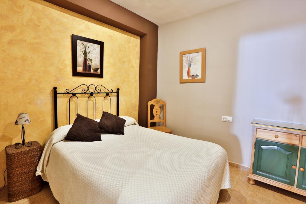 Apartamentos Castillo קאסורלה מראה חיצוני תמונה