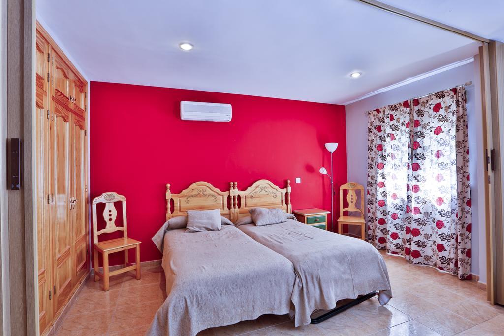 Apartamentos Castillo קאסורלה מראה חיצוני תמונה