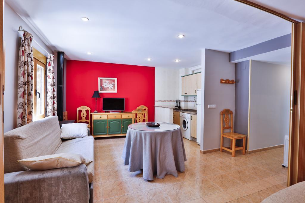Apartamentos Castillo קאסורלה מראה חיצוני תמונה