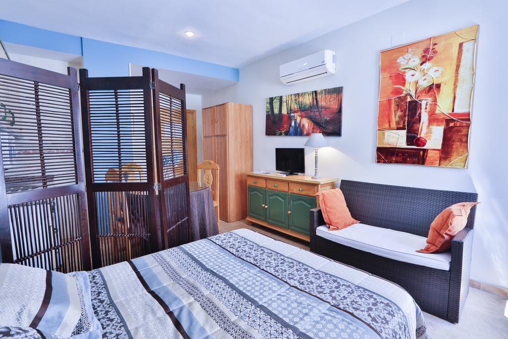 Apartamentos Castillo קאסורלה מראה חיצוני תמונה