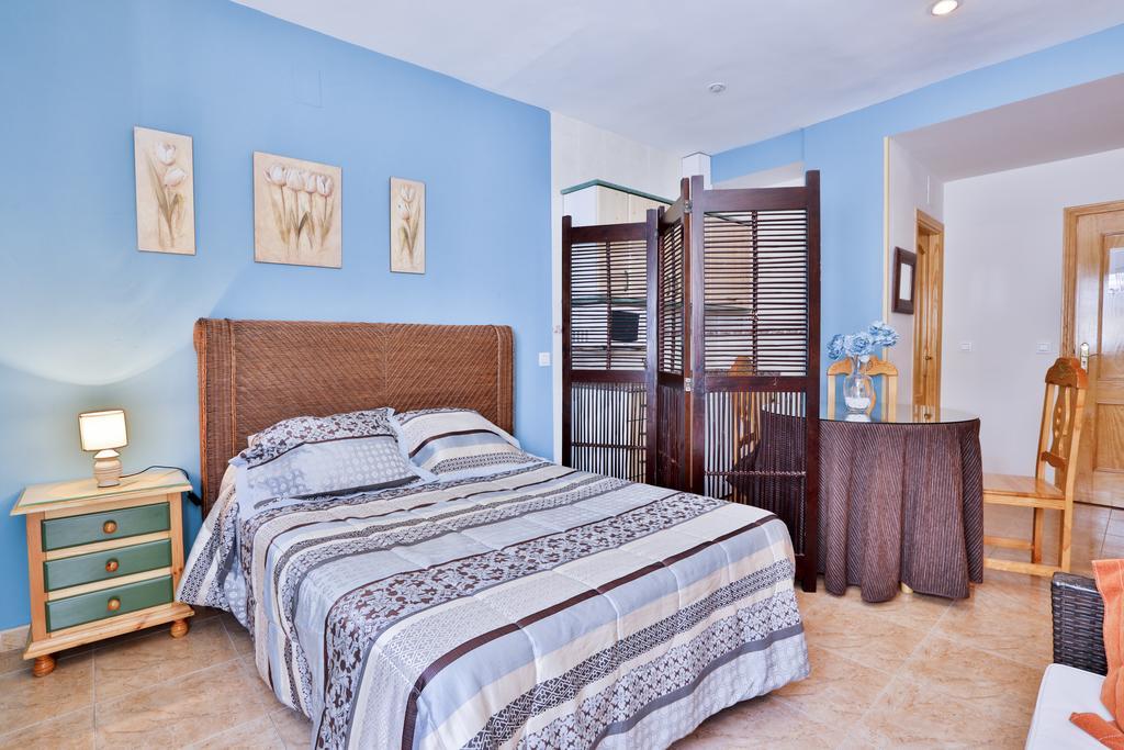 Apartamentos Castillo קאסורלה מראה חיצוני תמונה