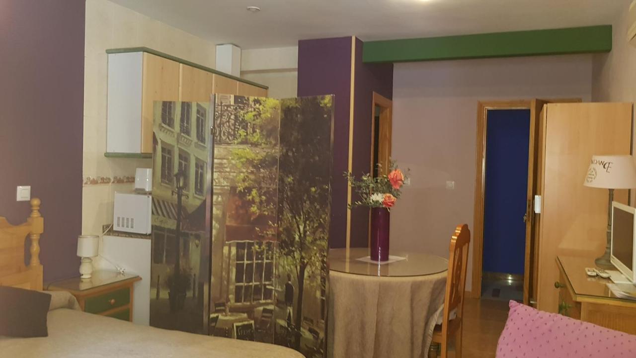 Apartamentos Castillo קאסורלה מראה חיצוני תמונה